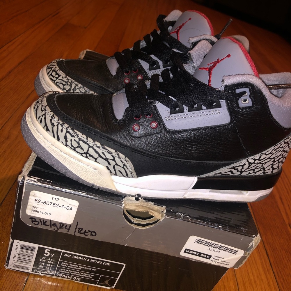Nike Air Jordan 3 Black Cement Size 5y